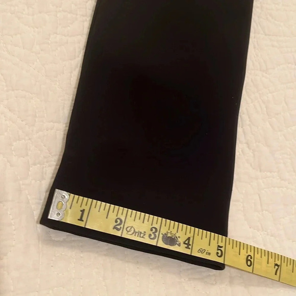 Tahari Lace Blazer Women’s 12 P Dressy Event Jacket Shoulder Pads Black Classic - Picture 16 of 16